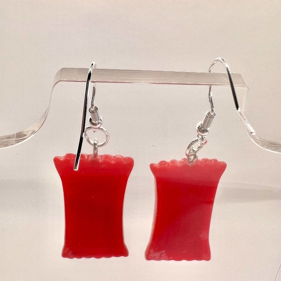 100 Grand Earrings - Chocolate Earrings - Candy Earrings - Food Earrings - Picture 4 of 8